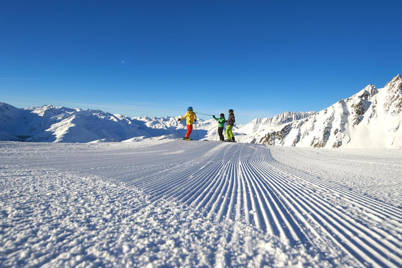Catrina Hotel Disentis Eksteriør bilde