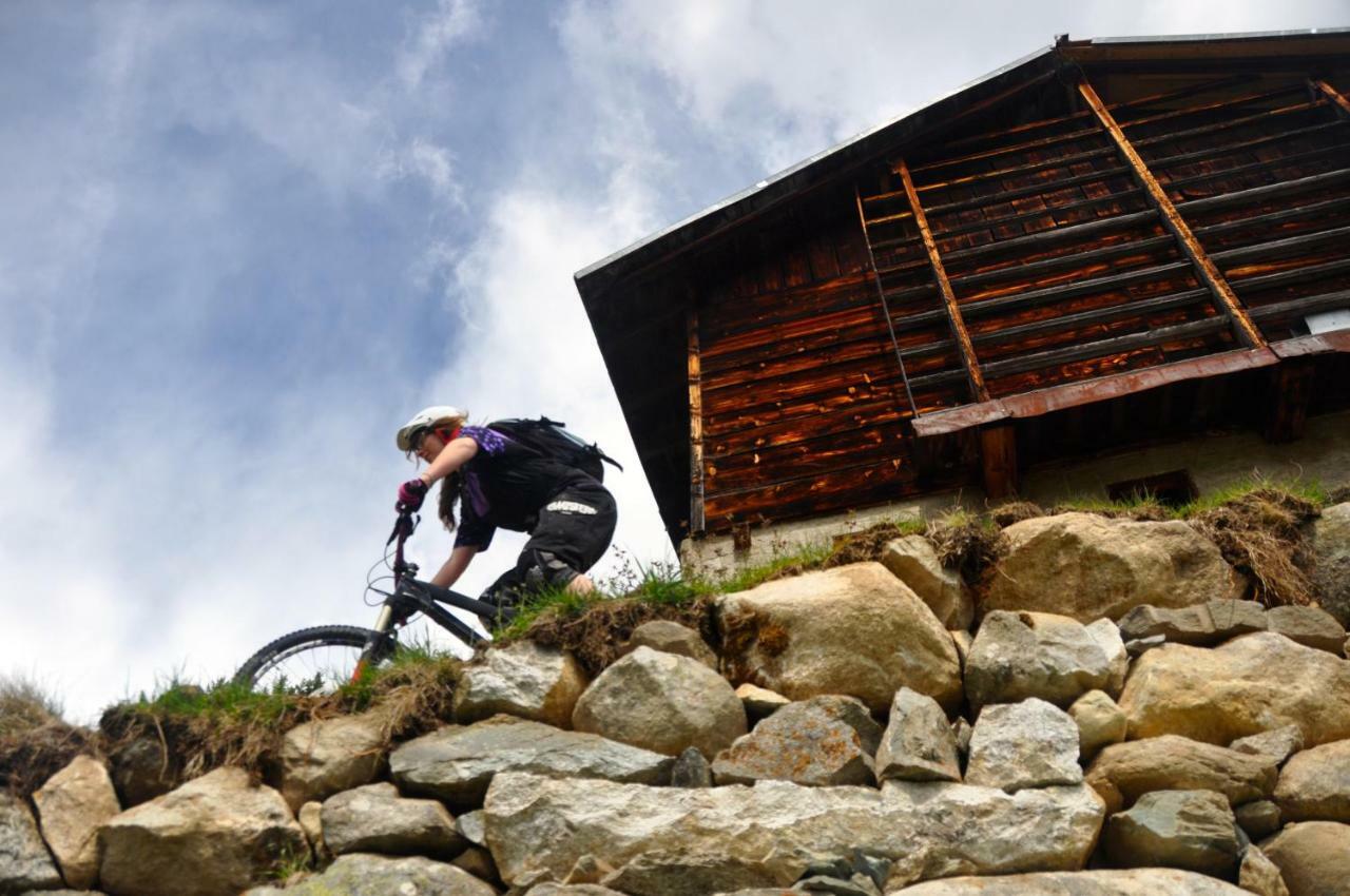Catrina Hotel Disentis Eksteriør bilde